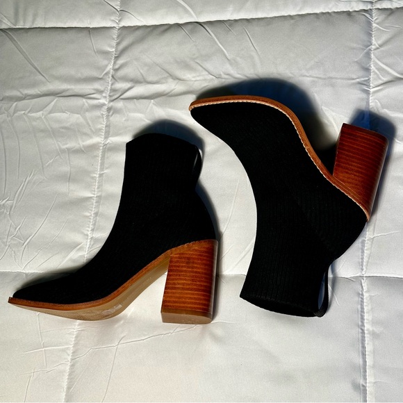 Steven by Steve Madden Nara Stacked Heel Knit Sock Bootie in Black Size 4 - Picture 7 of 14
